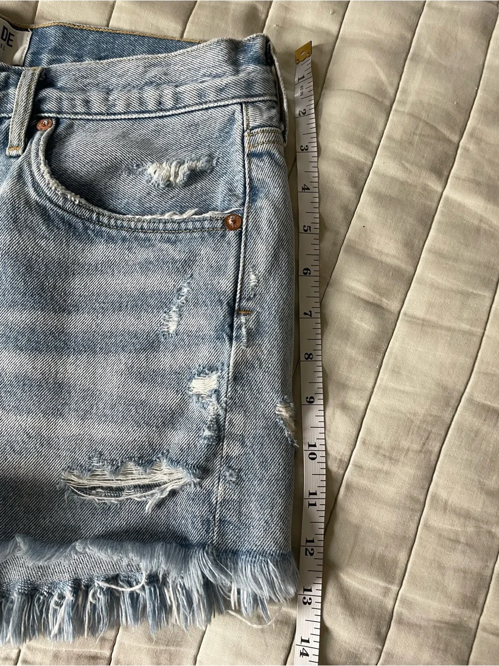 Agolde Light Wash High-Rise Distressed Denim Cutoff Shorts - Picture 5 of 7